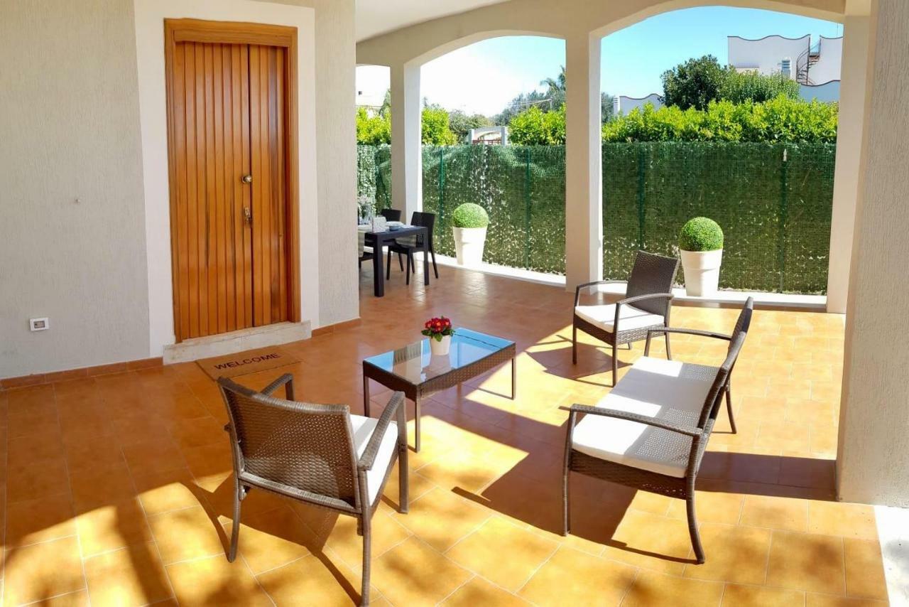 Villa Fioroni Leporano Eksteriør billede